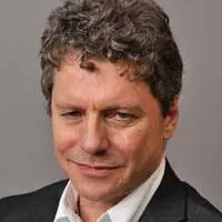 Simon Saunders